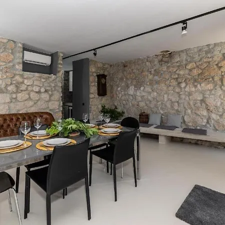 Сasa de vacaciones Family Friendly House With A Swimming Pool Dolinci, Crikvenica - 23065 *
